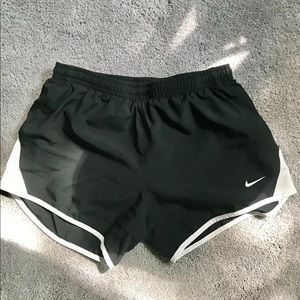 NIKE RUNNING SHORTS